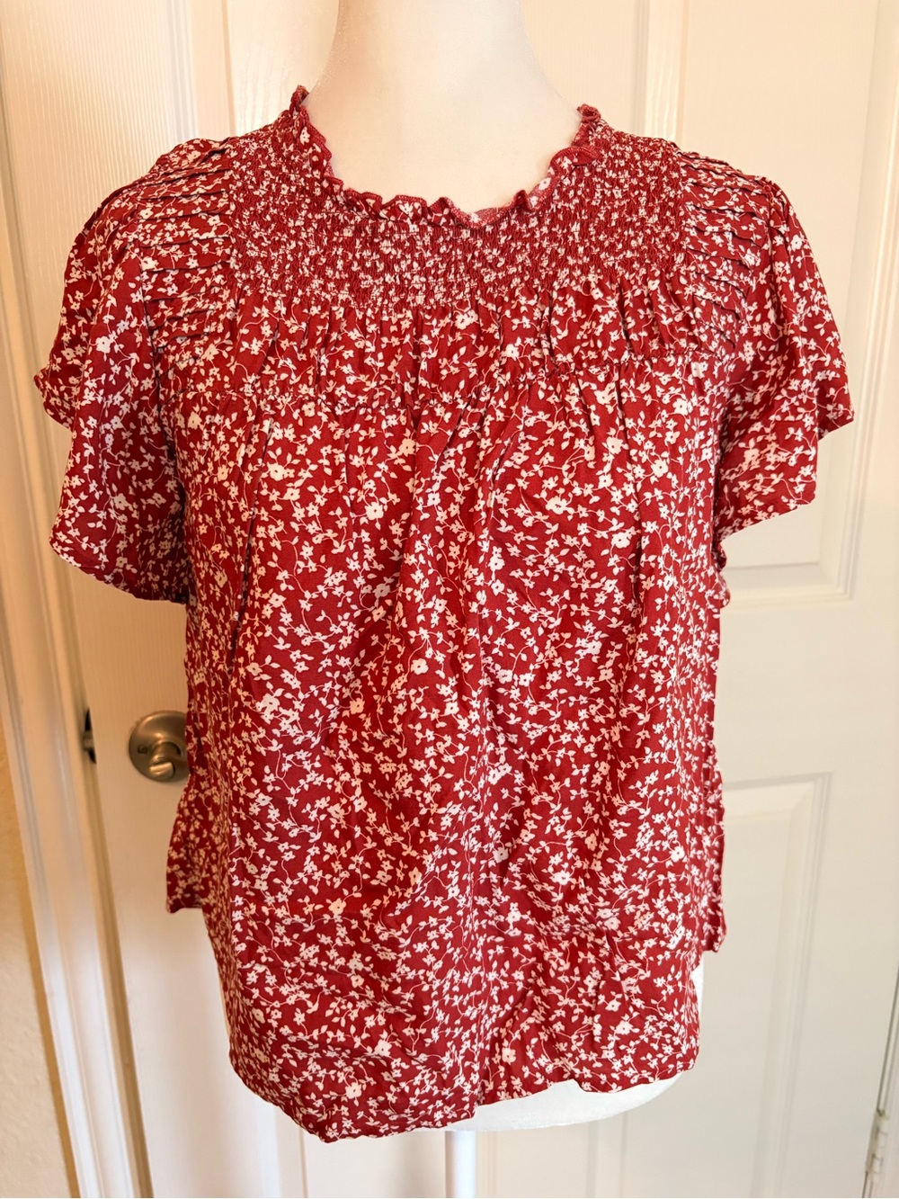 Old Navy Orange Red Floral Smocked-Neck Flutter Sleeve Top
